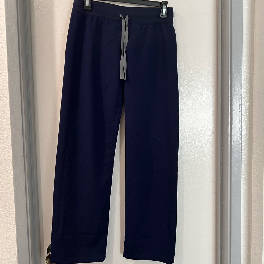 Figs Livingston Basic Scrub Pants